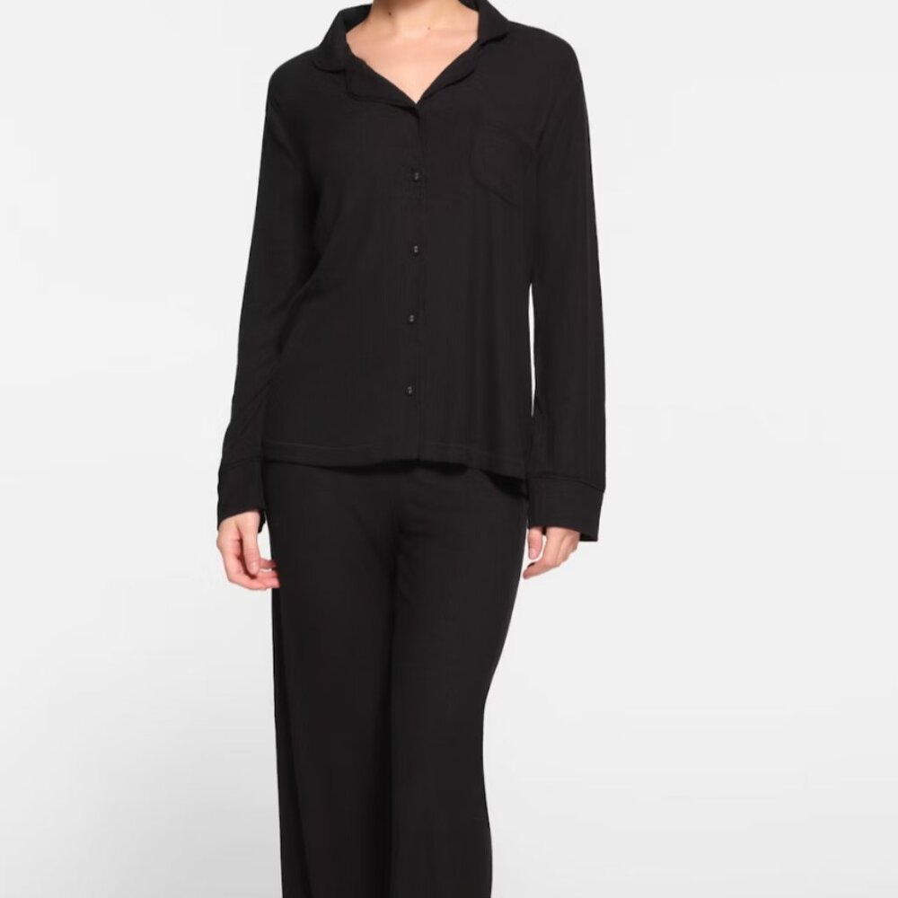 SKIMS Soft Lounge Sleep Set Medium in Onyx